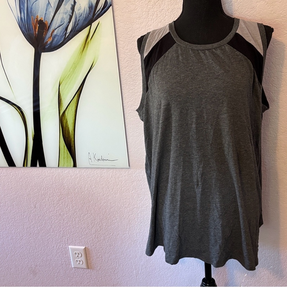 Torrid women’s tank top shirt size 3X